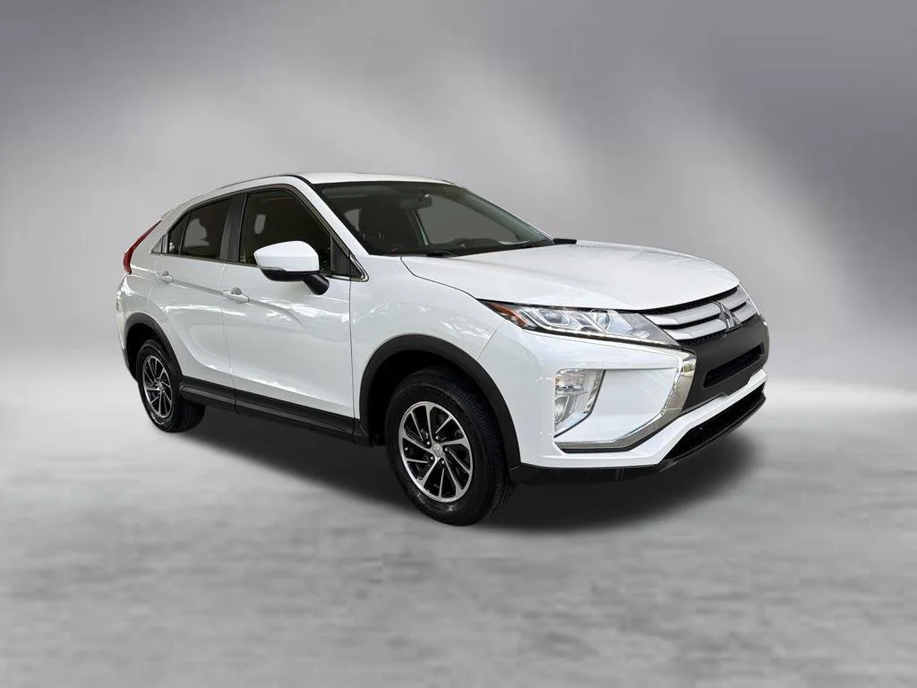 Used 2020 White Mitsubishi ES image 2