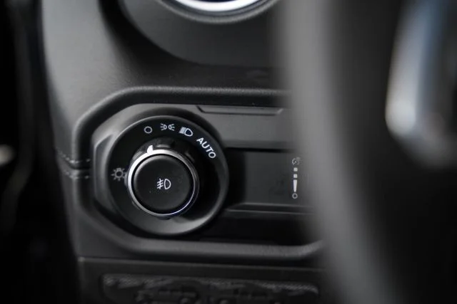 2025 Jeep Wrangler 4-Door Sahara - Photo 20