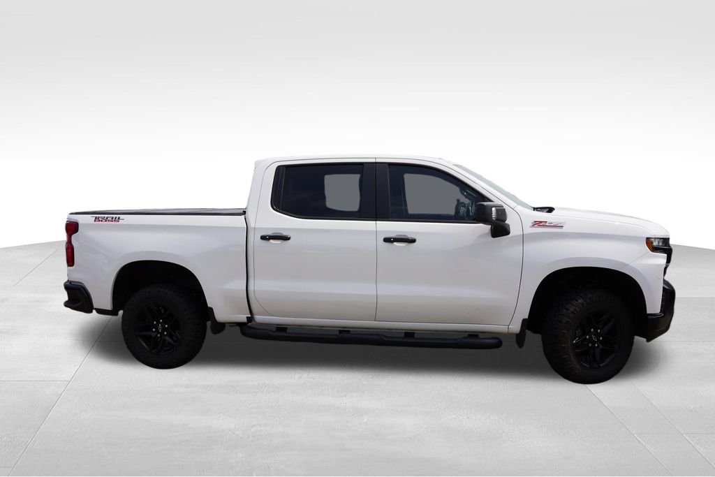 Used 2019 Summit White Chevrolet LT Trail Boss image 2