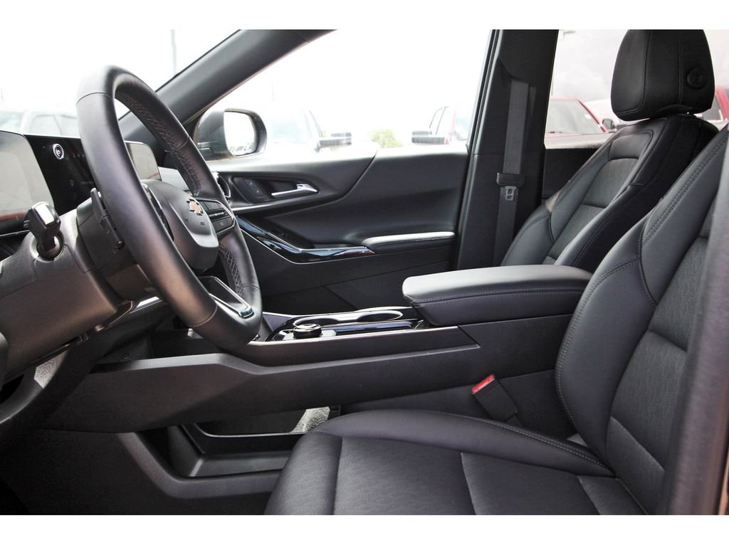 Used 2026 Black Chevrolet LT image 27