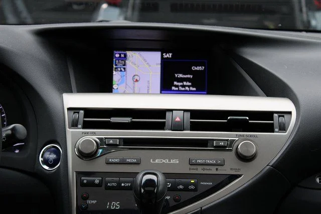 Used 2015 Gray Lexus 450h image 19
