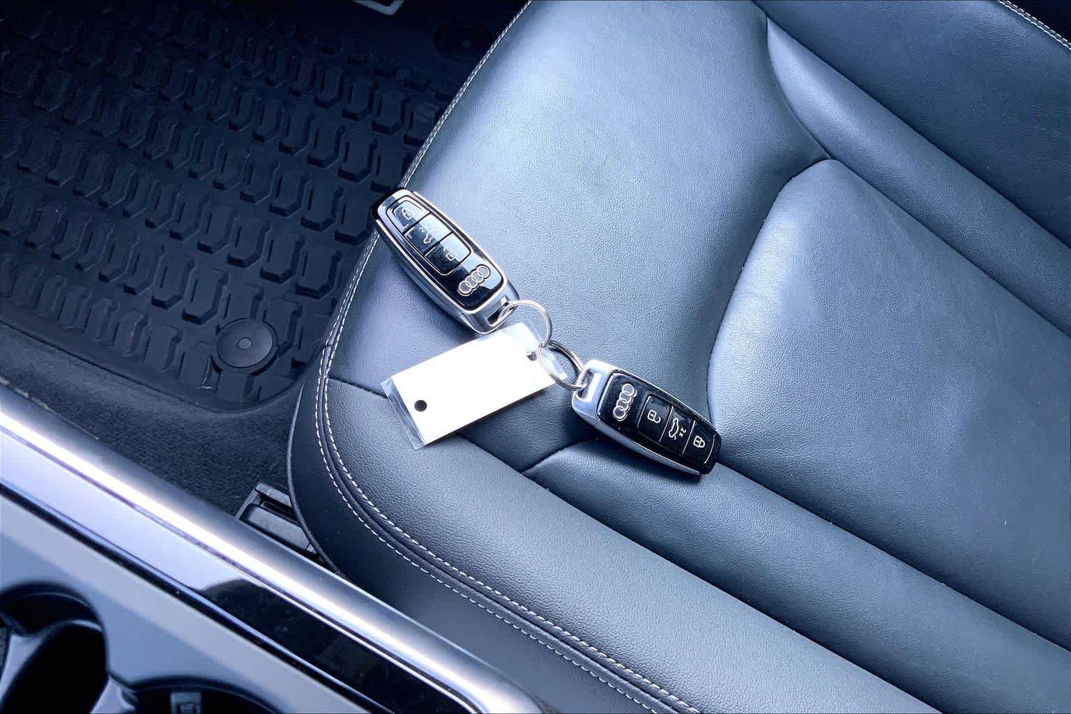 Used 2021 Samurai Gray Metallic Audi Premium image 15