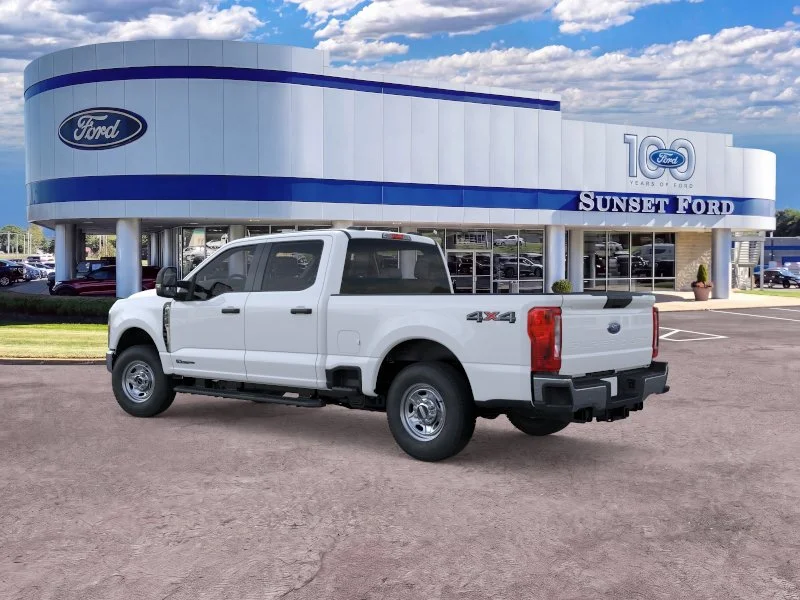 New 2026 Oxford White Ford XL image 4