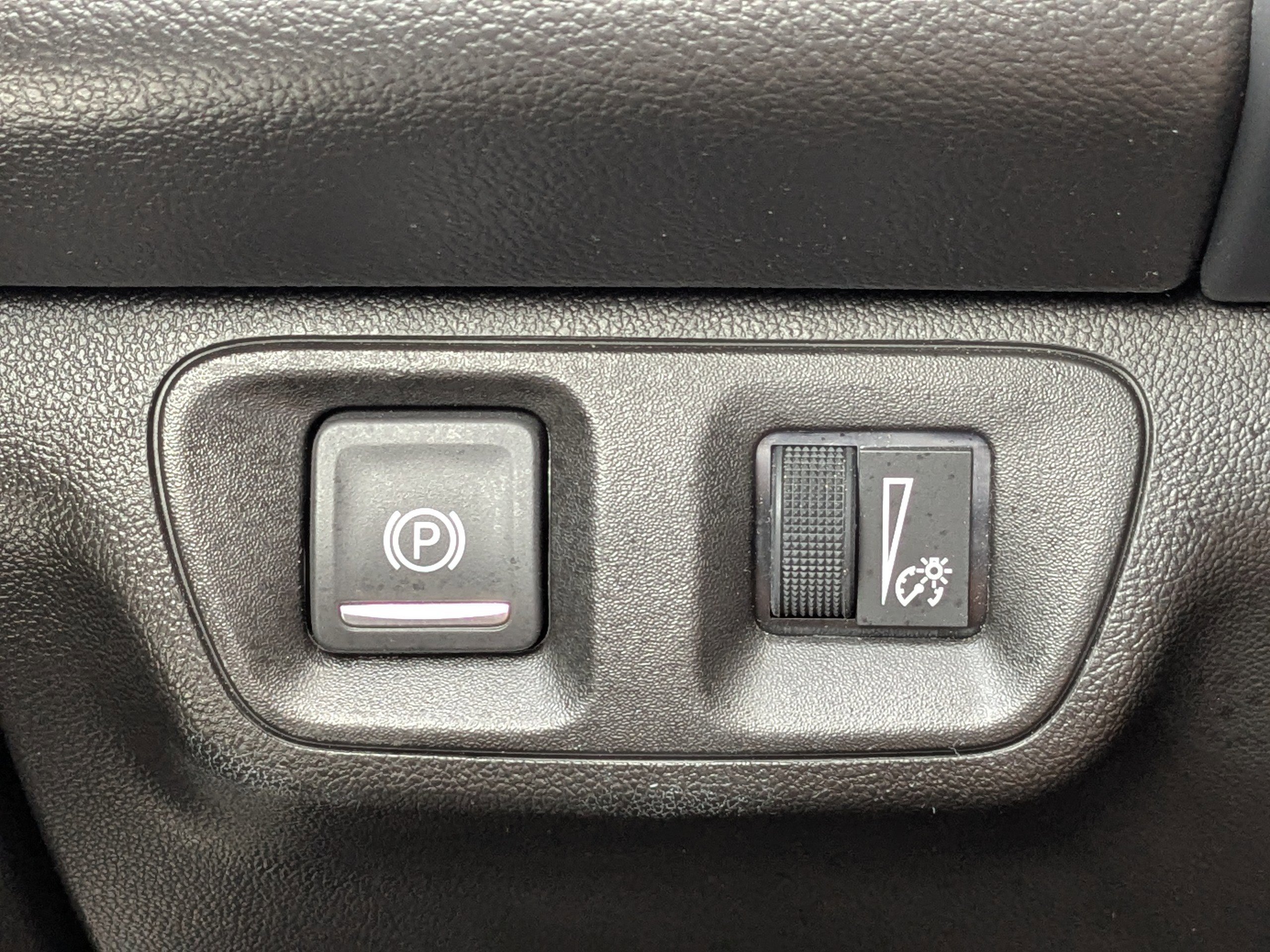 2023 GMC Acadia SLT - Photo 29