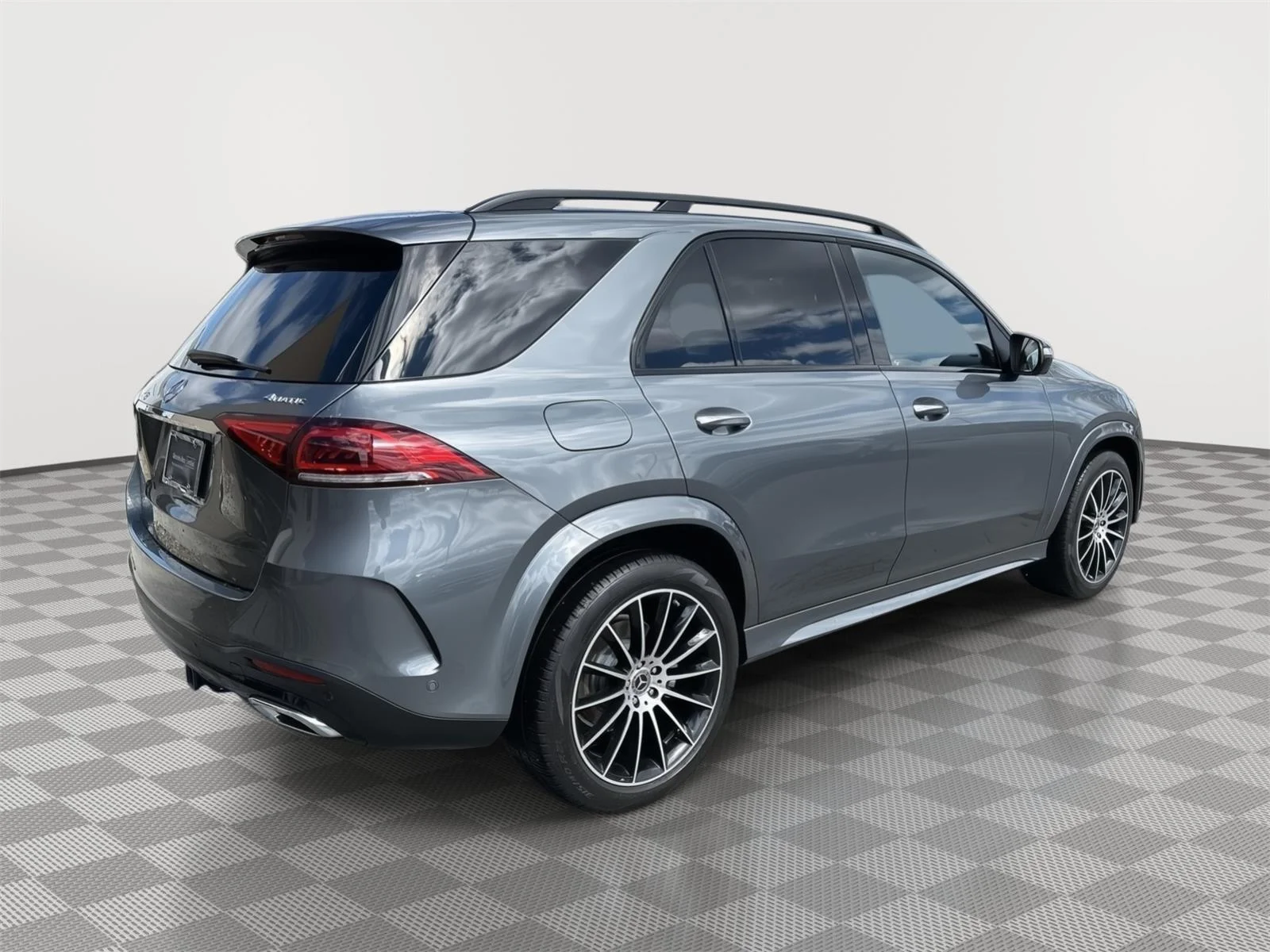 Certified Used 2023 Selenite Grey Metallic Mercedes-Benz GLE 350 image 3
