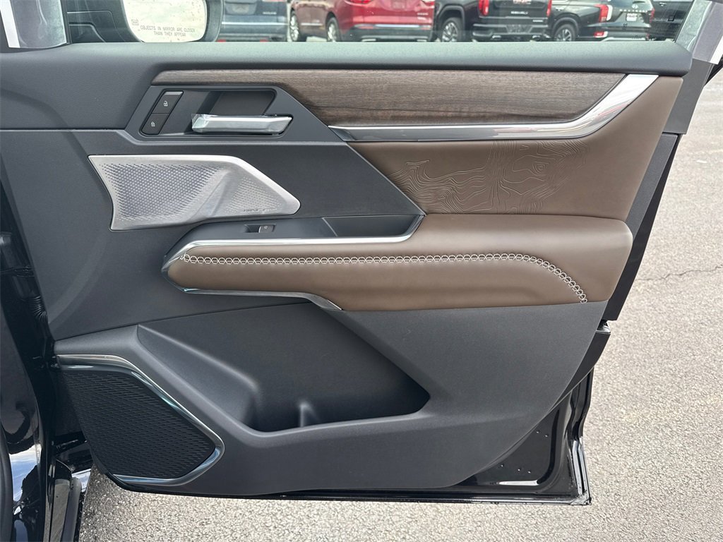 2026 GMC ACADIA - Image 35