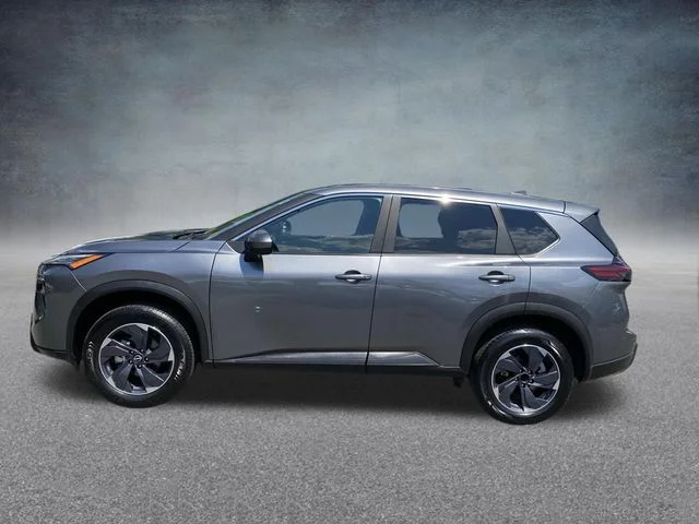 Used 2024 Gray Nissan SV image 5