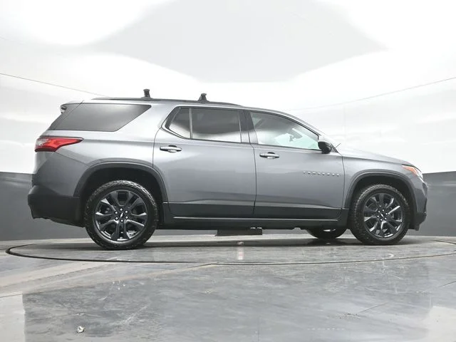 Used 2020 Gray Chevrolet RS image 25