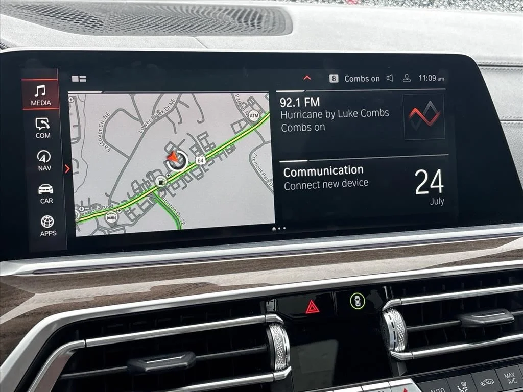 Used 2022 Black BMW sDrive40i image 36