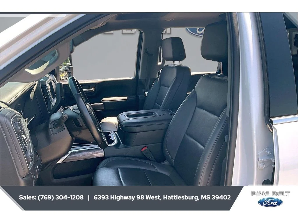 Certified Used 2022 Iridescent Pearl Tricoat Chevrolet LTZ image 19