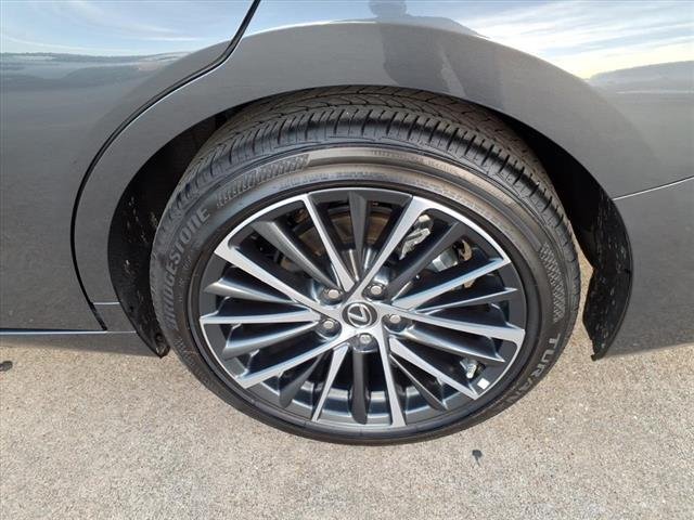 2025 Lexus ES Hybrid 300h - Photo 20