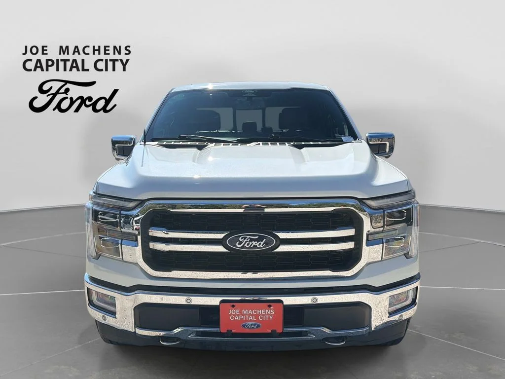 Used 2024 Star White Ford Lariat image 10
