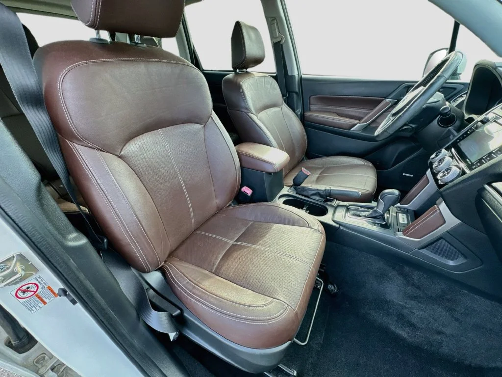 Used 2017 White Subaru 2.5i Touring image 36