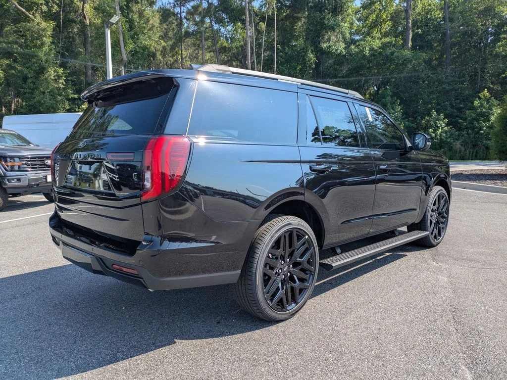 New 2026 Agate Black Metallic Ford Platinum image 4