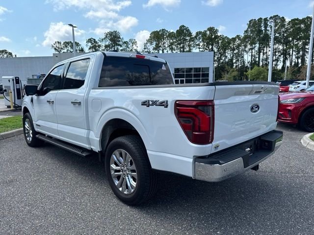 Used 2025 Oxford White Ford Lariat image 9