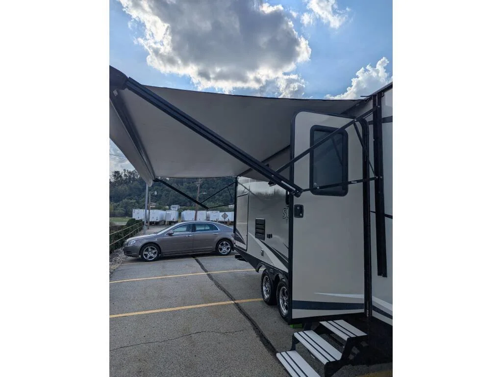 Used 2018  Cross Roads 254RB image 11