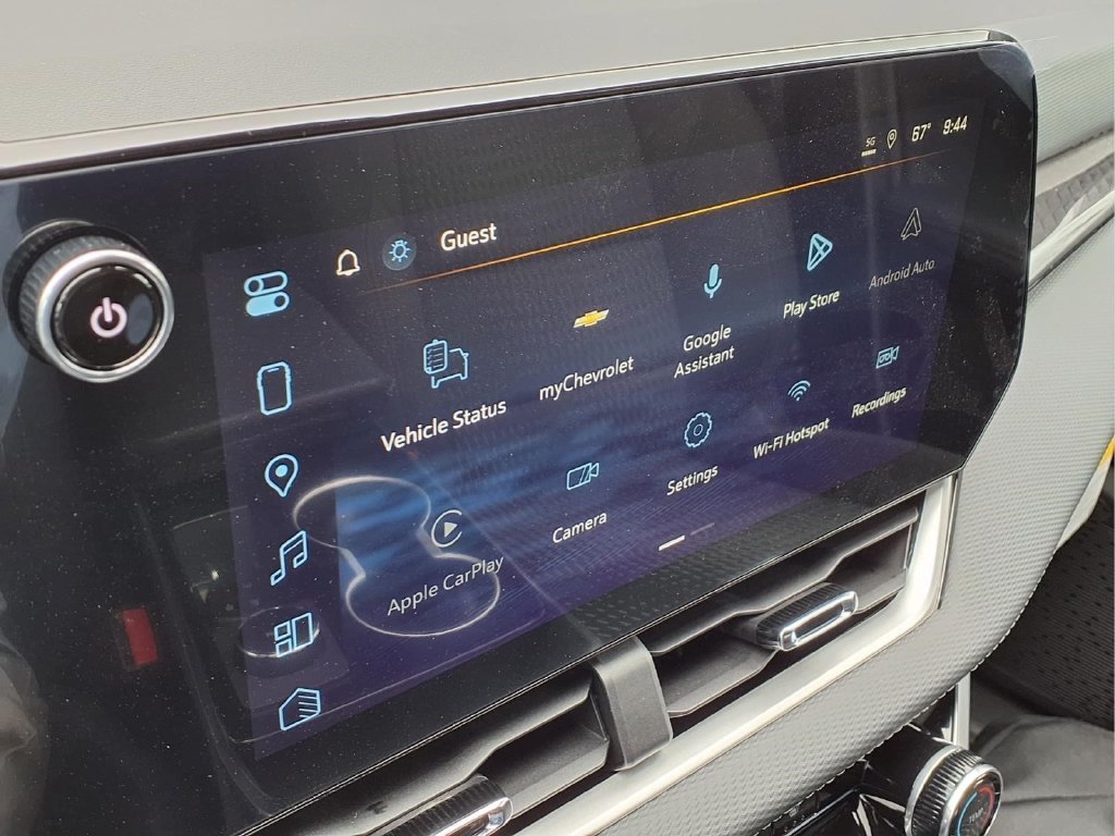2027 Chevrolet Equinox LT - Photo 4
