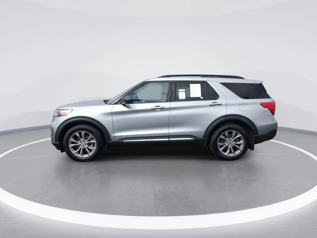 Used 2022 Silver Ford XLT image 5