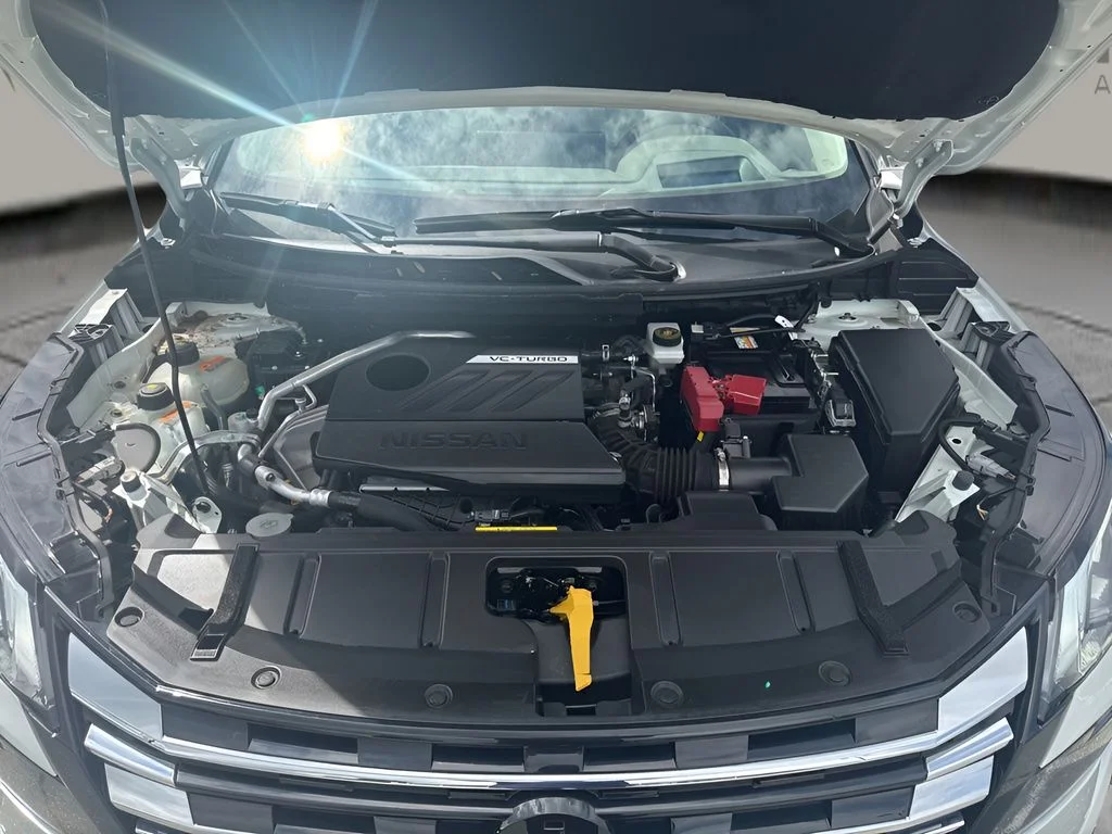 Used 2025 White Nissan SL image 32