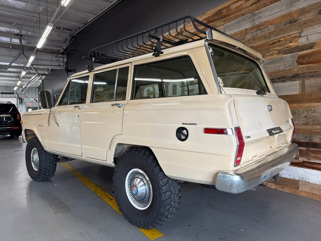 Used 1985  Jeep Base image 12