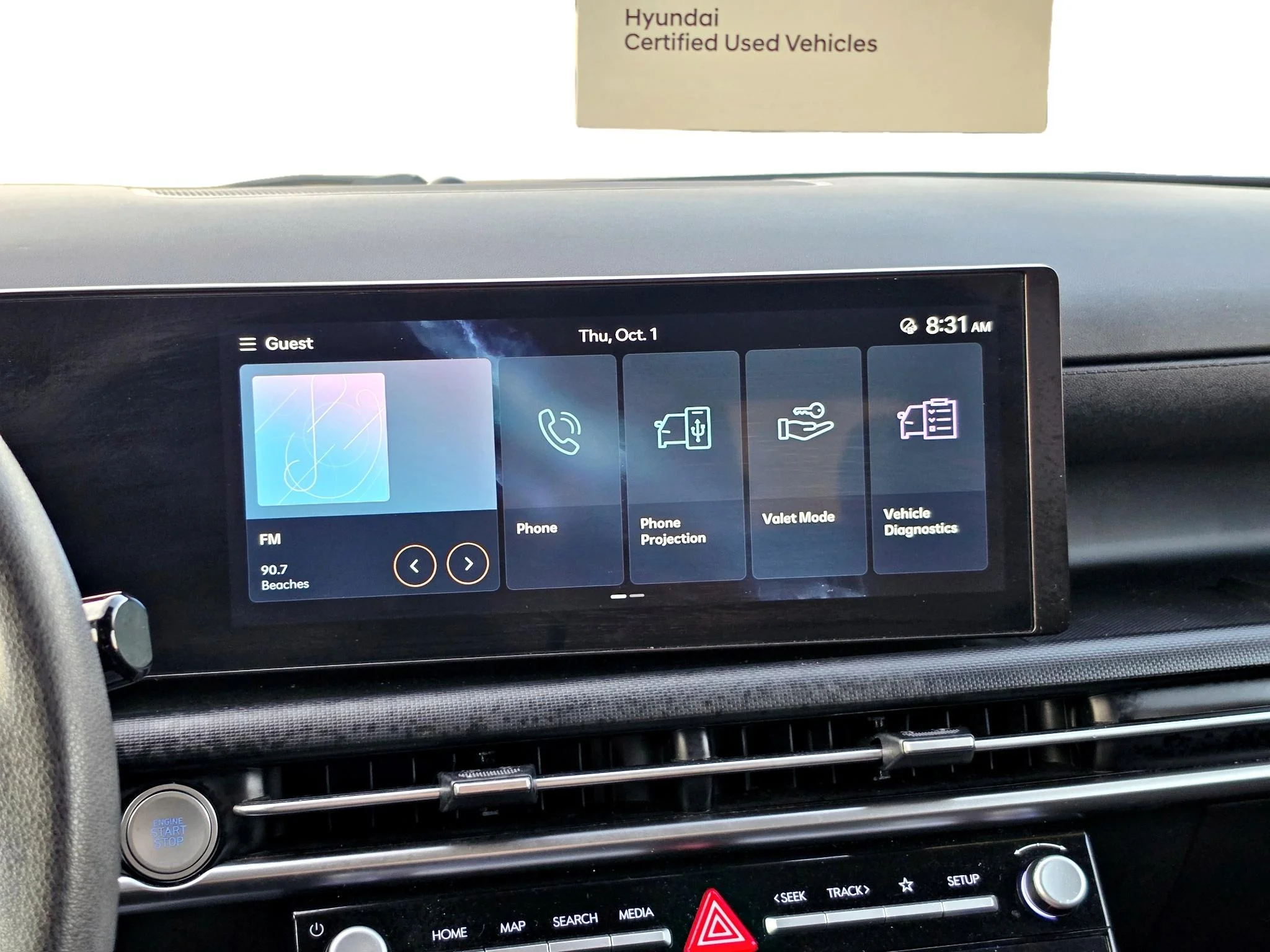 Used 2025 Hampton Gray Hyundai SEL image 16