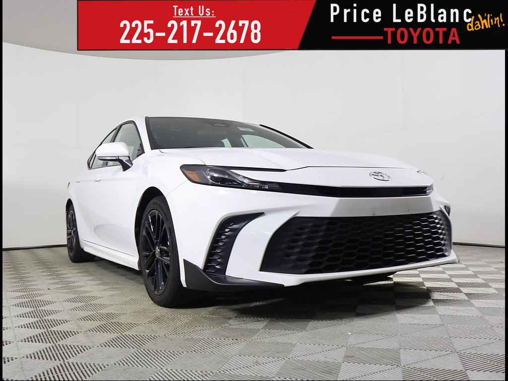 Used 2025 Ice Cap Toyota SE image 1
