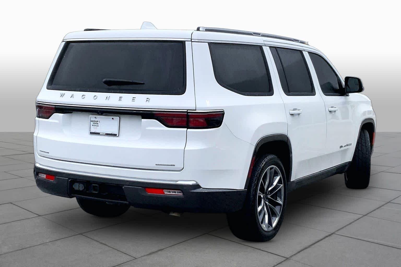 Used 2022 Bright White Clearcoat Jeep Series III image 13