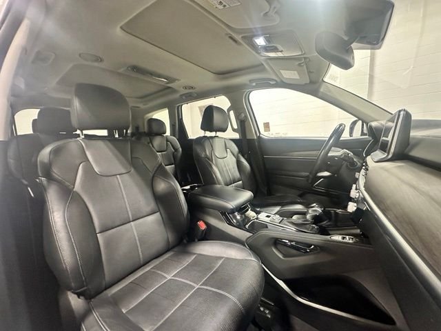 Used 2022 White Pearl Kia SX image 18