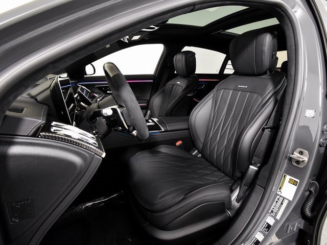 New 2026 MANUFAKTUR Silicon Grey Mercedes-Benz S 63 E AMG® image 79