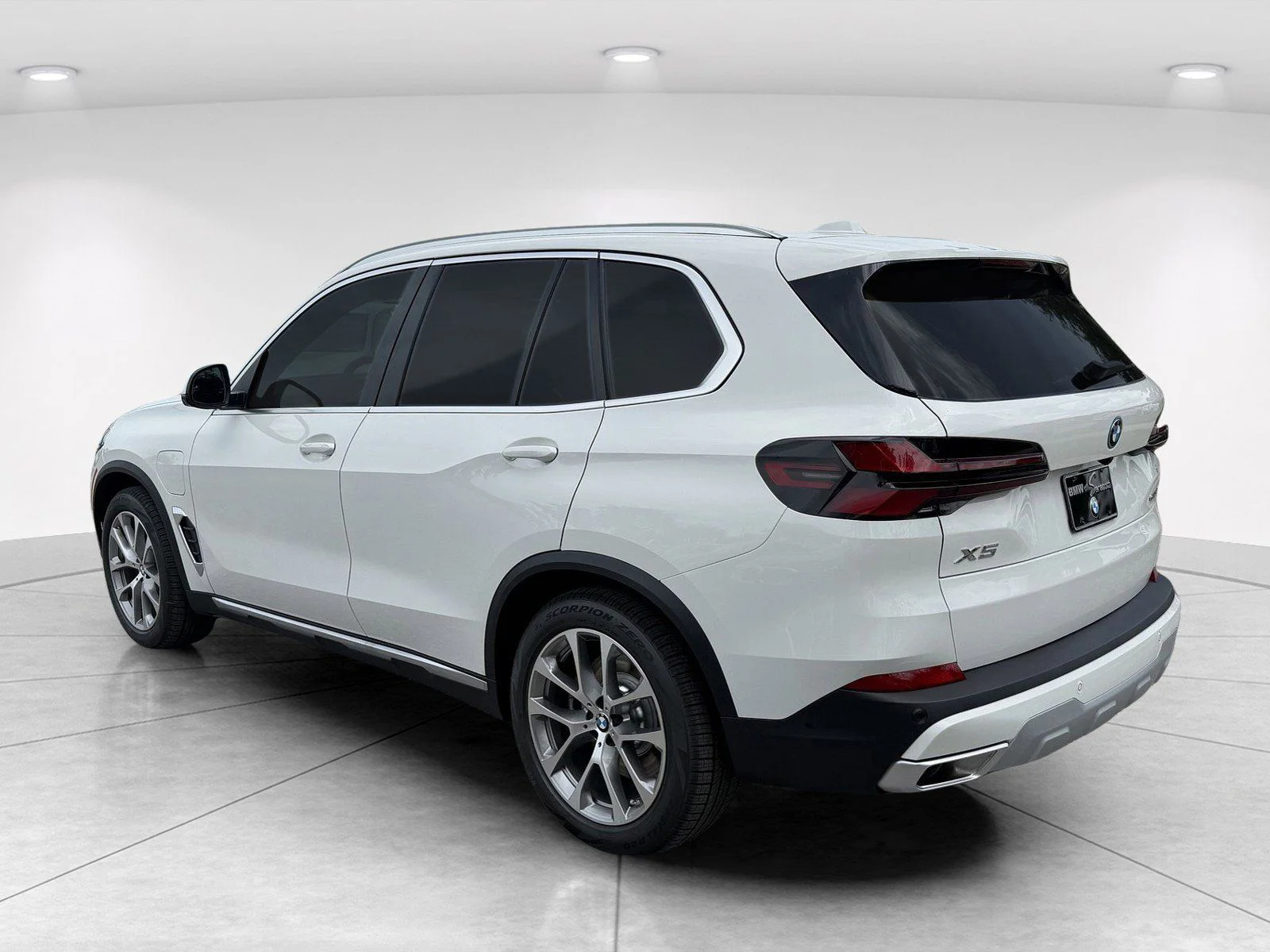 New 2026 Alpine White BMW xDrive50e image 6