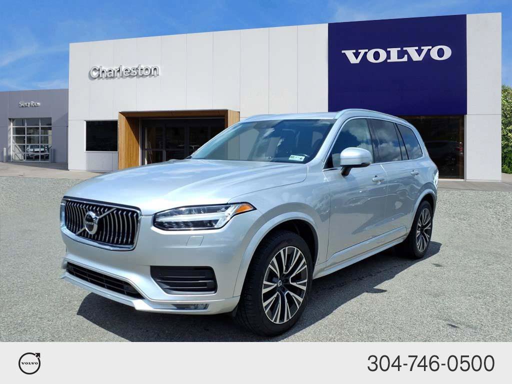 Used 2021 Bright Silver Metallic Volvo Momentum image 7