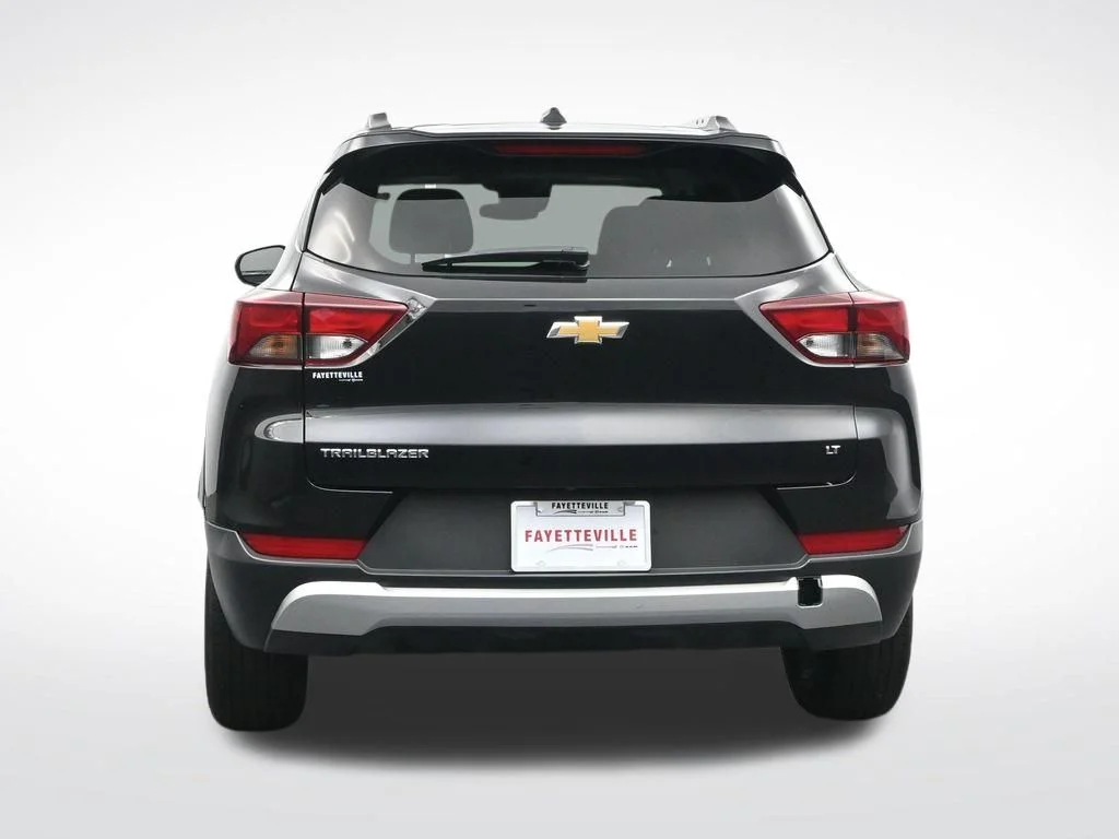 Used 2025 Black Chevrolet LT image 8