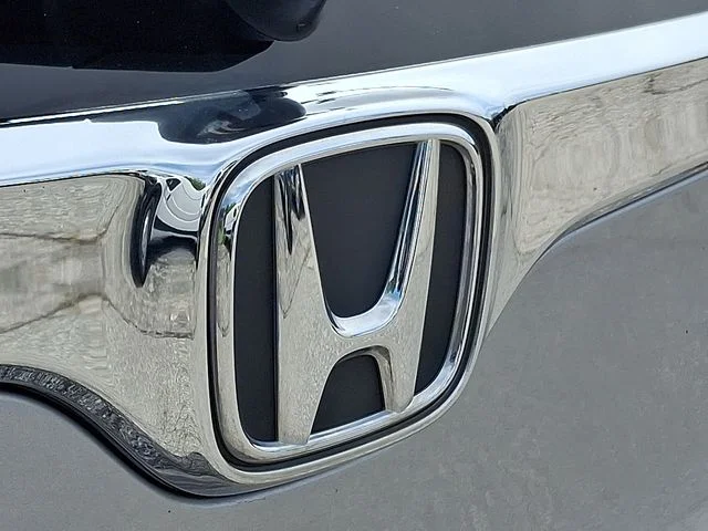 Used 2018  Honda EX image 30