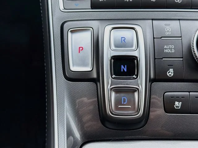 Used 2023 Shimmering Silver Hyundai Calligraphy image 29