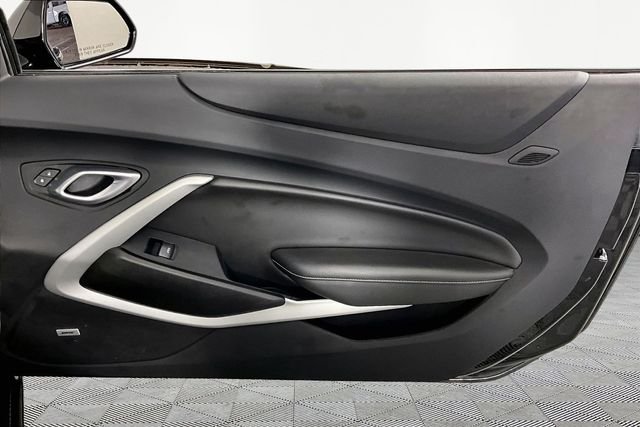Used 2022 Black Chevrolet 1LT image 23