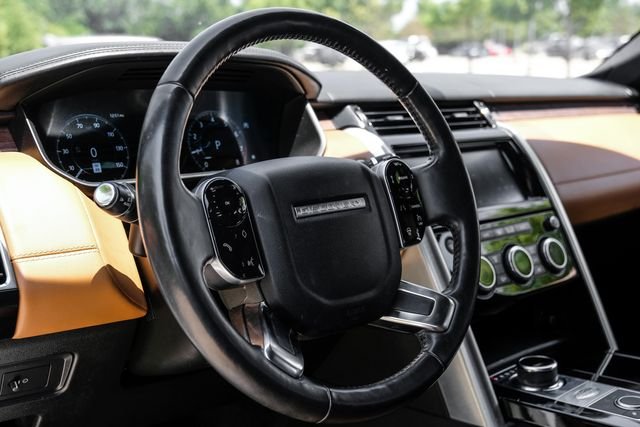 Used 2019 White Land Rover HSE Luxury image 18