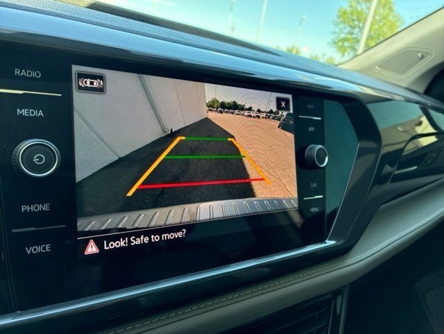 Certified Used 2023 Pure Gray Volkswagen 1.5T SEL image 17