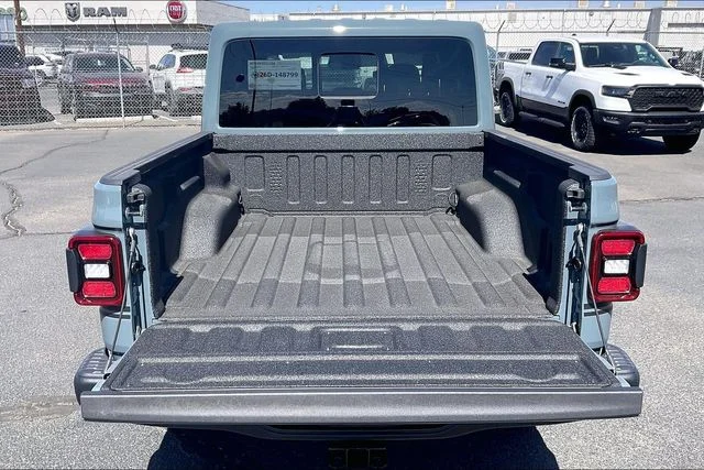 New 2026 Anvil Clear-Coat Exterior Paint Jeep Shadow Ops image 16