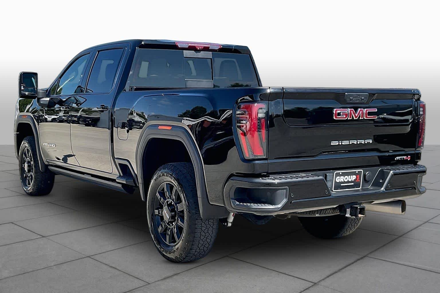 Used 2024 Onyx Black GMC AT4 image 12