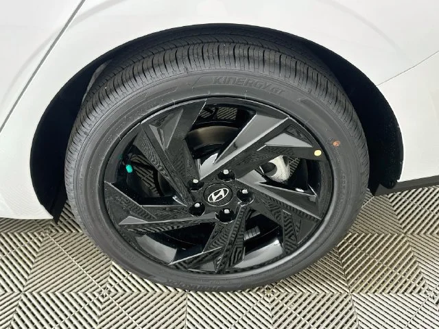 New 2026 Hyundai ELANTRA SEL Sport