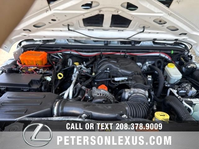 Used 2013 White Jeep Unlimited Sport image 10