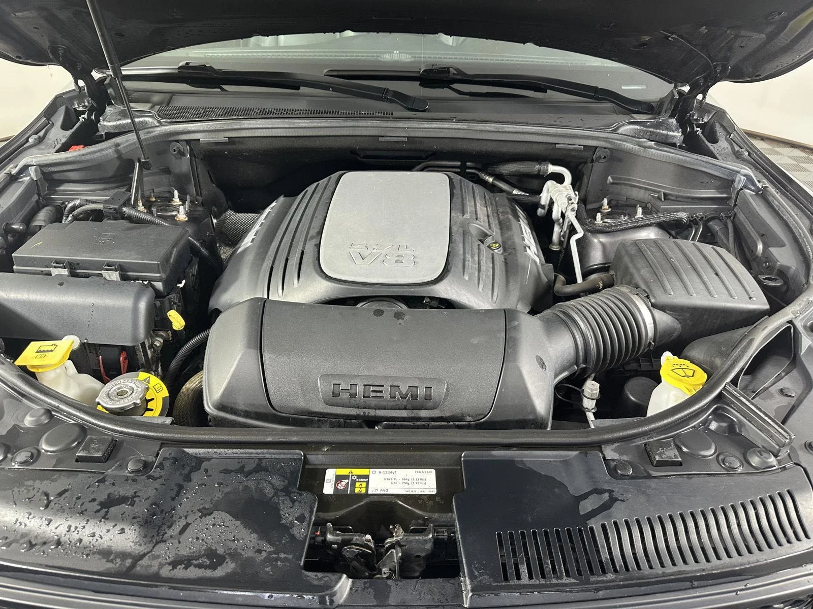Used 2020 Granite Crystal Metallic Dodge R/T image 11