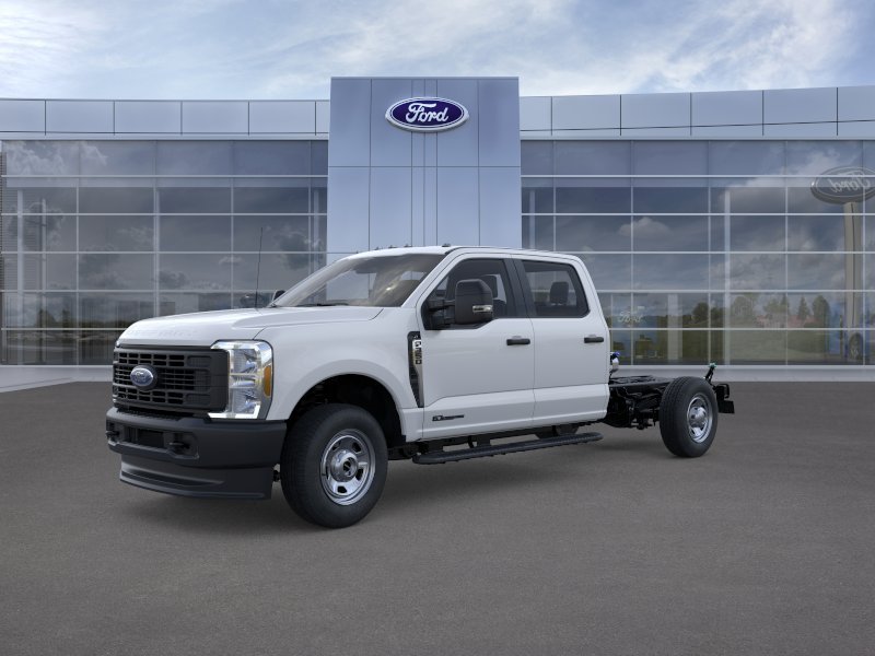 2026 Ford F-350 XL 4x4 Crew Cab 179-In SRW's photo