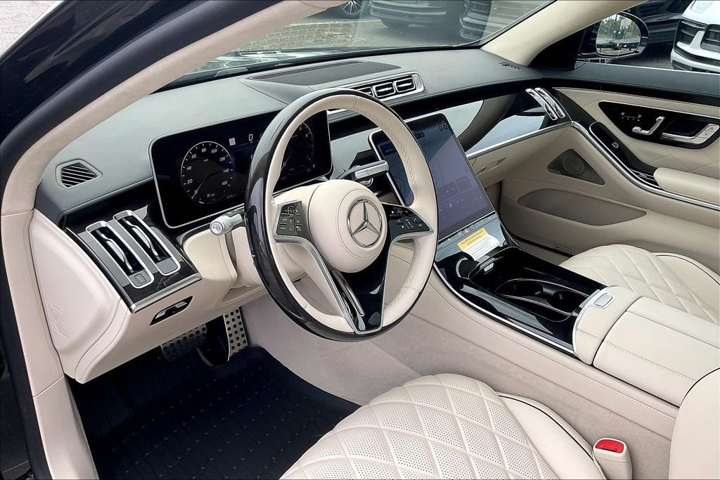 New 2026 Obsidian Black Metallic Mercedes-Benz S 580 image 6