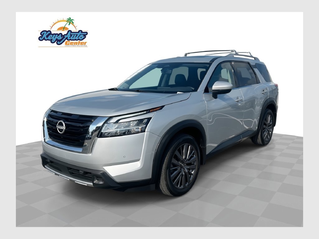 2024 Nissan Pathfinder SL