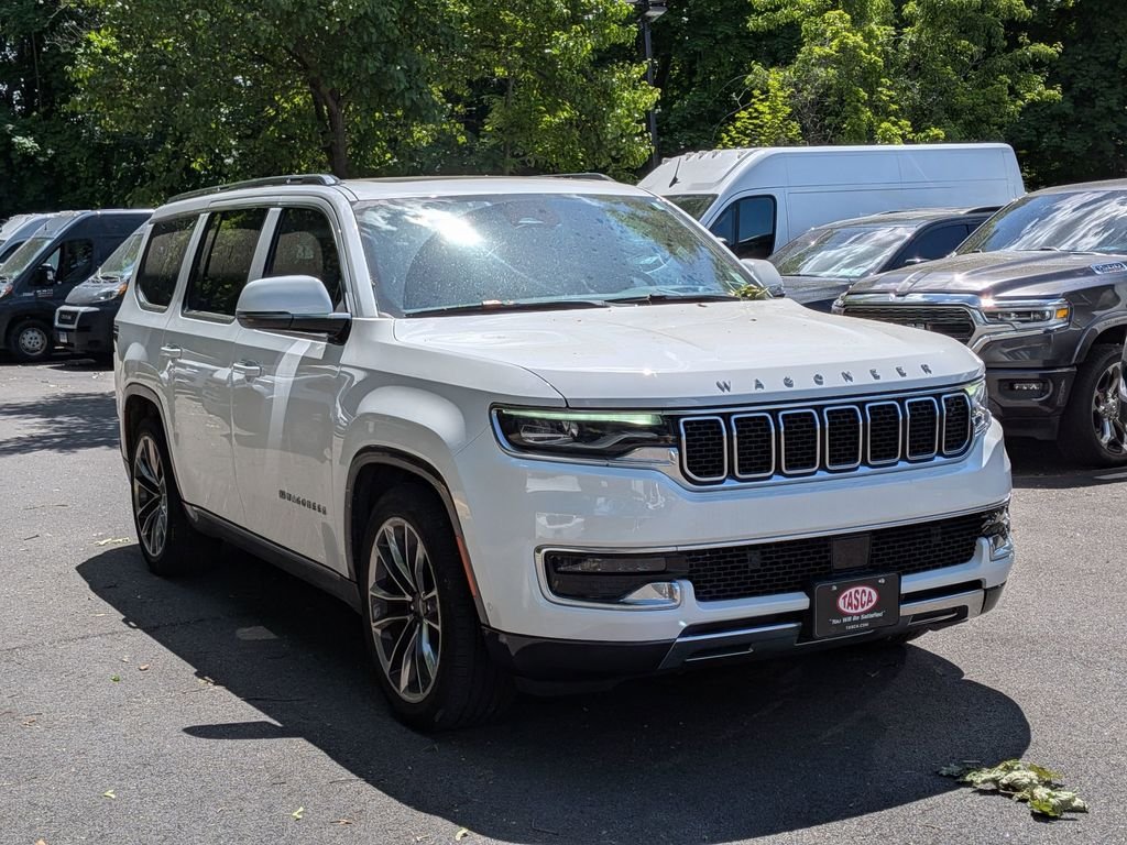 2022 Jeep Wagoneer Series III 4WD's photo