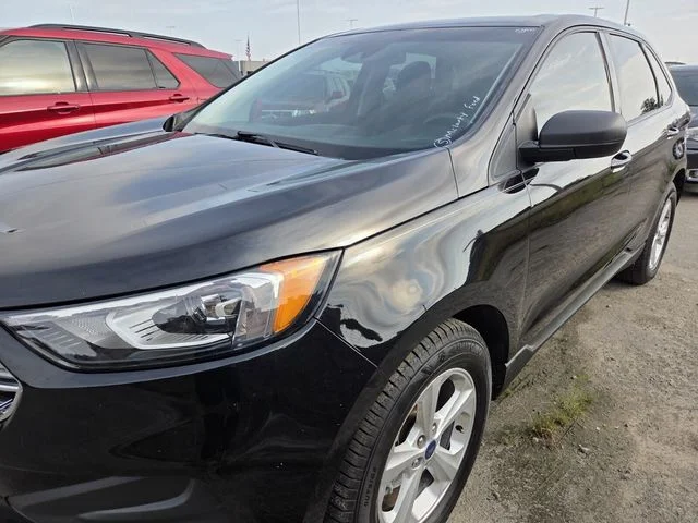 Used 2019 Black Ford SE image 5