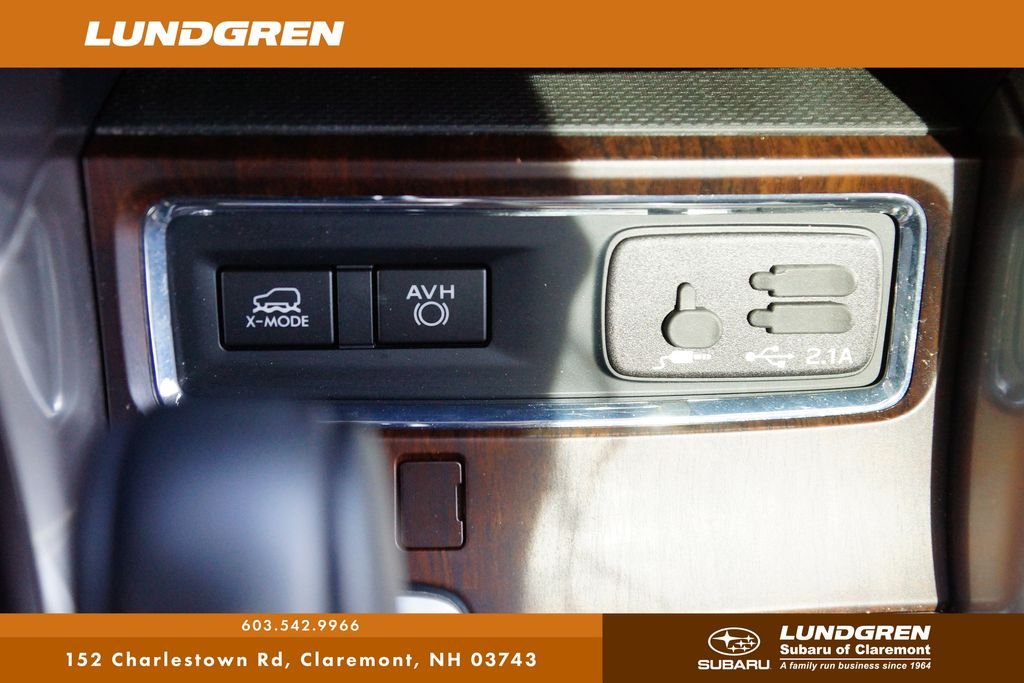 Used 2020 White Subaru Touring image 26