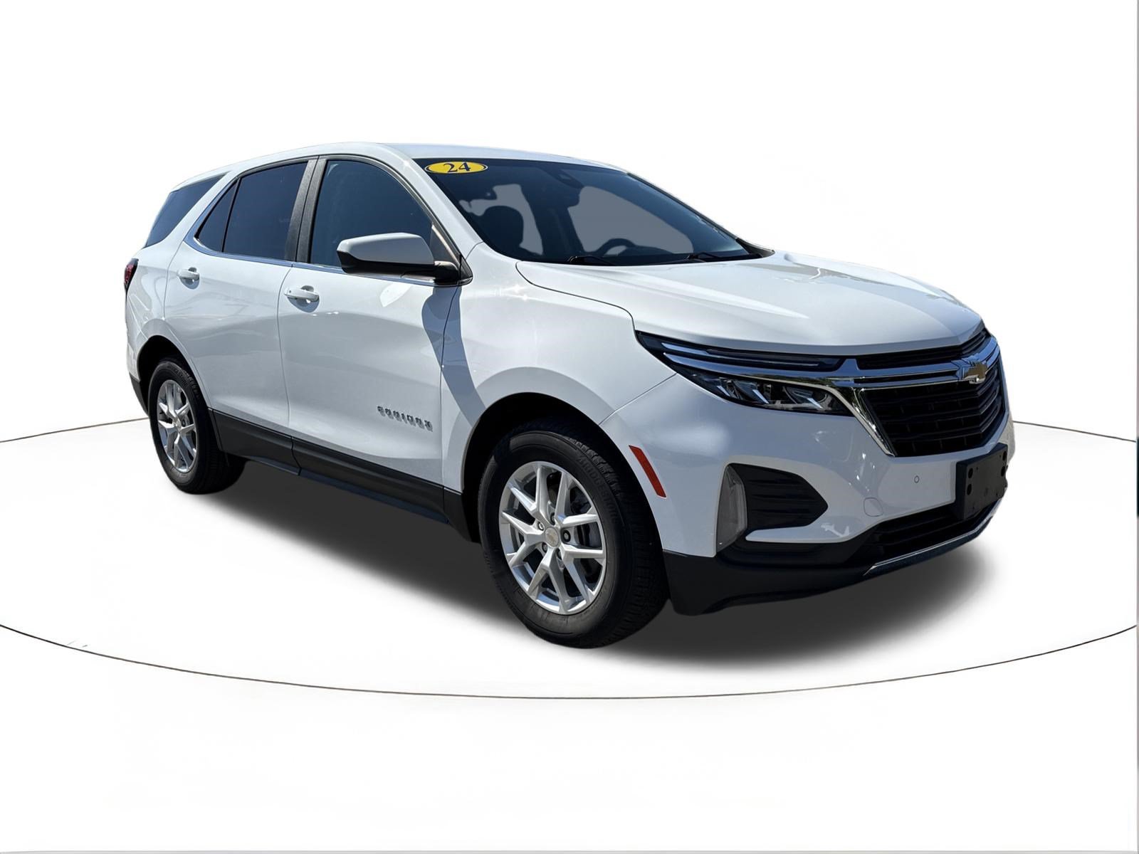 Used 2024 Summit White Chevrolet LT image 1