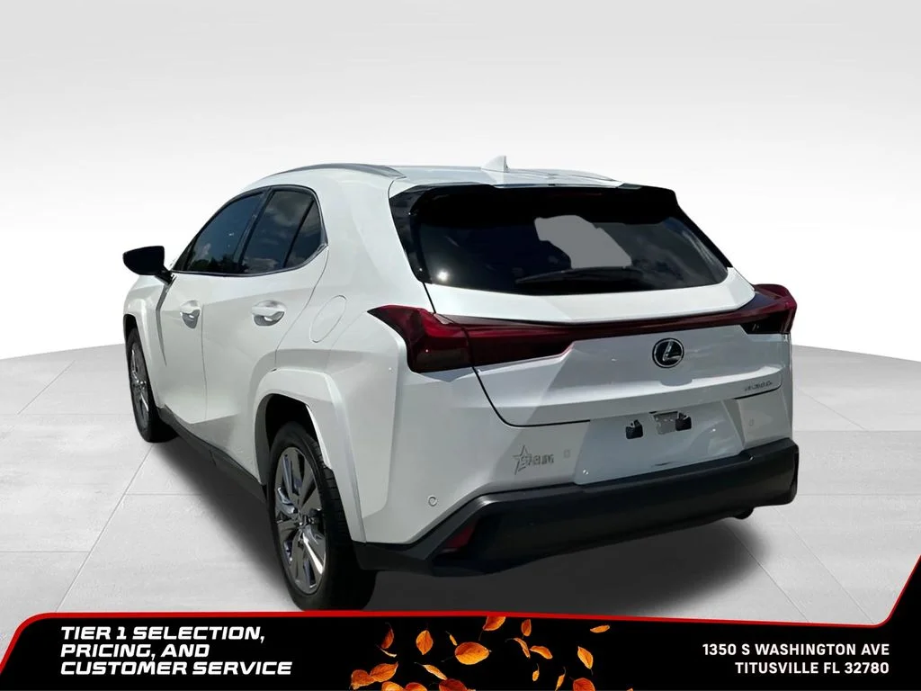 Used 2025 White Lexus 300h Premium image 5
